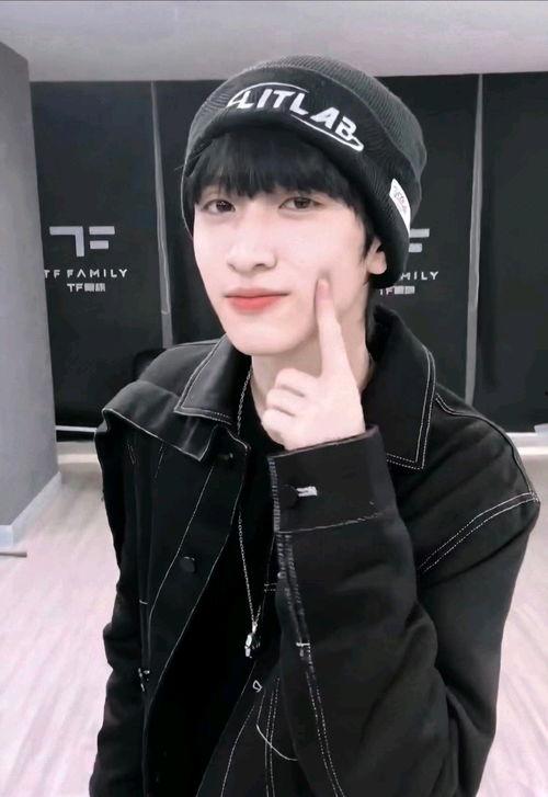 严浩翔姐姐爆料了吗视频,独家幕后故事大公开 第3张 严浩翔姐姐爆料了吗视频,独家幕后故事大公开 第3张